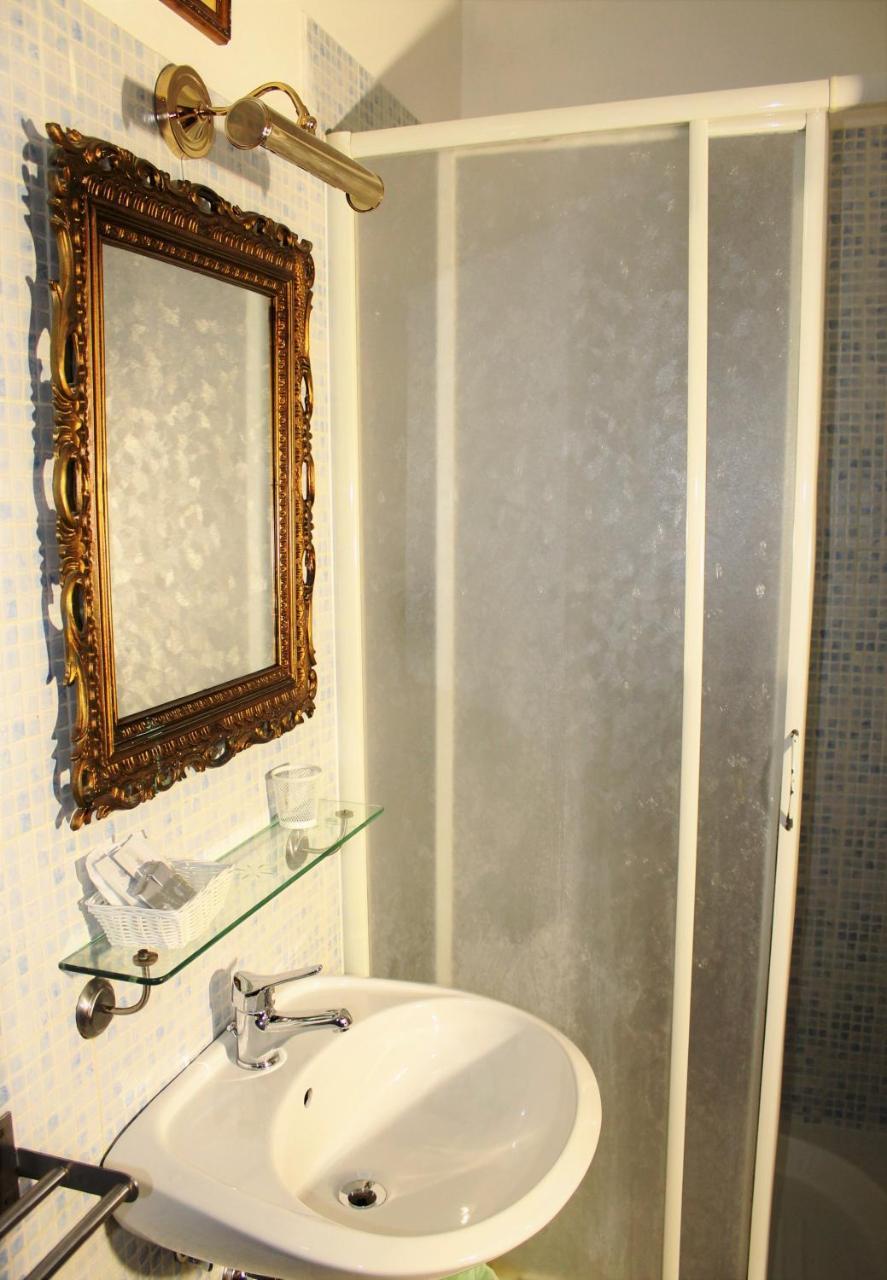 I Gerani Rossi Hotel Rome Exterior photo