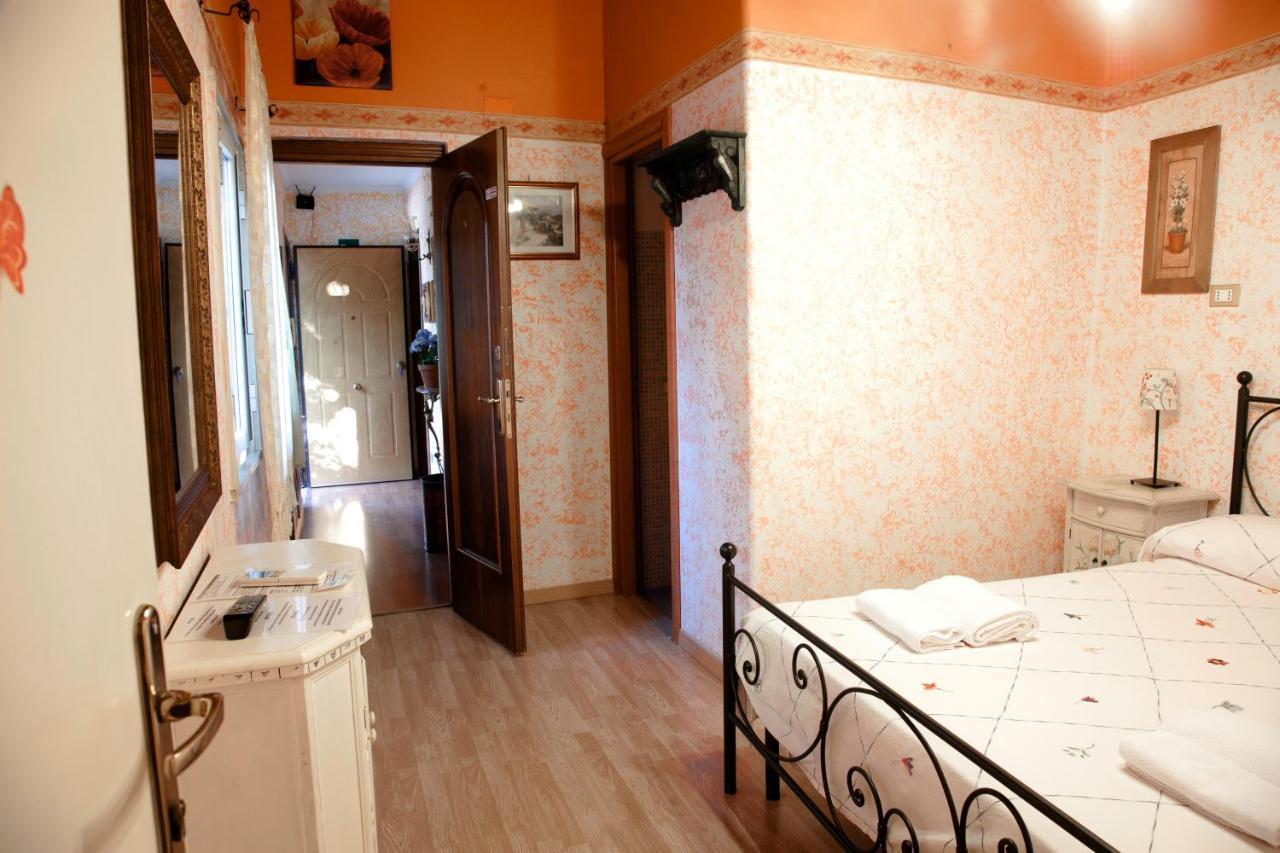 I Gerani Rossi Hotel Rome Exterior photo